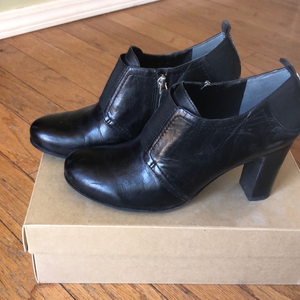 Franco Sarto low booties
